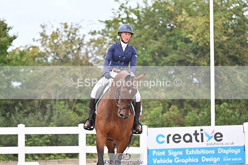 240817A-131836-09290 - 198-Lindsey.Cheffings-Prima