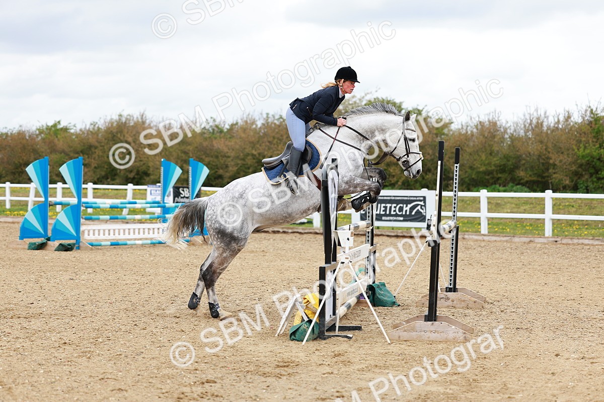 SBM_002532 - Class 10 - Senior Newcomers - 1.10m