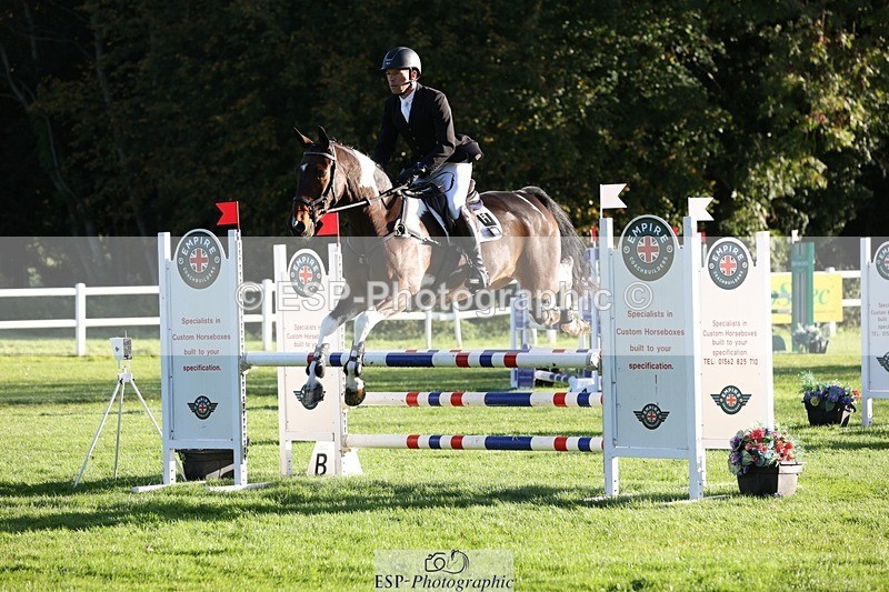 231022-093455-23971 - 640-UP.TO.MISCHIEF-Will.van.Ufford-TrotUp+SJ