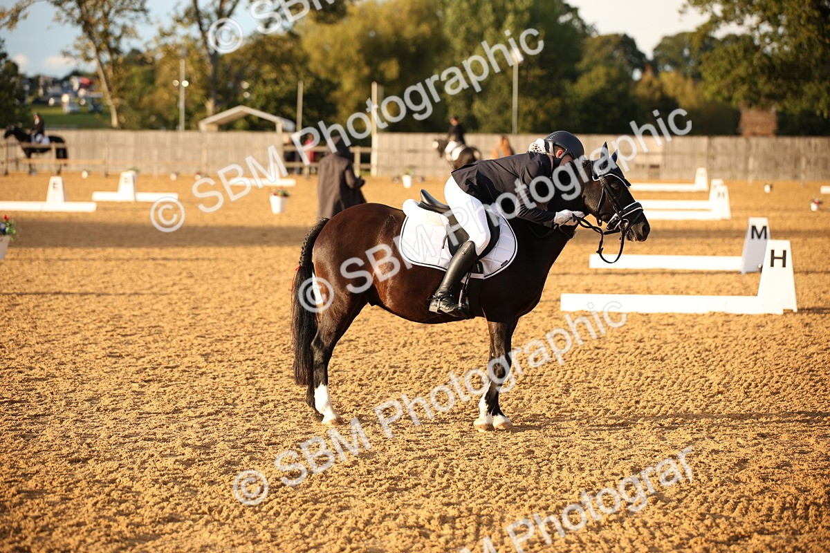 SBM_13303_D3 - Small Tour Championship - Intro A - Emma G.