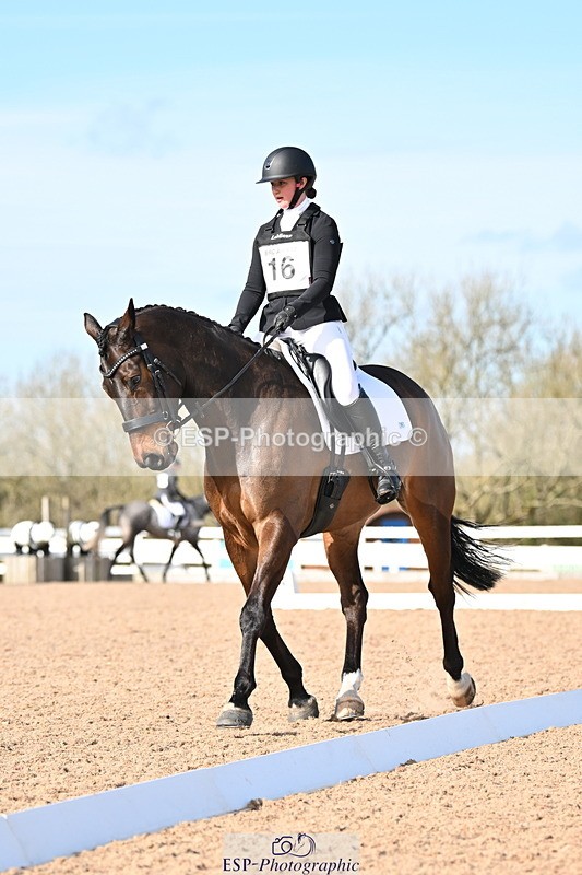 240324A-144619-04097 - Novice 27, 14.30 to 15.25