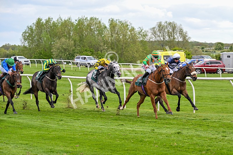 110526-Race 4-Irish Dancer-0845 - Race 4 4.00pm Download The Raceday Ready App Handicap