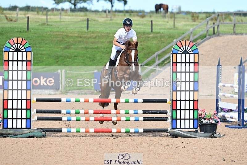 260626-165717-00694 - Cls 2 Pony Intro 90cm