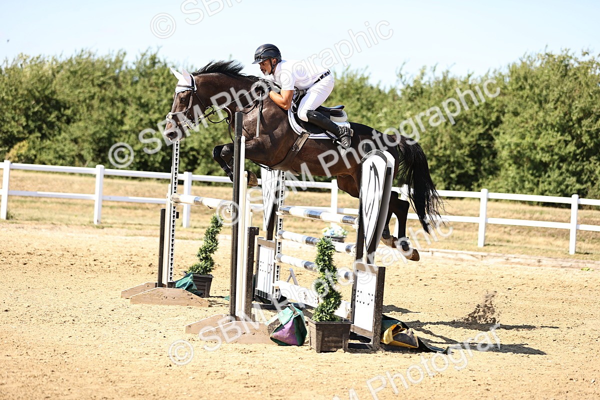 SBM_015557 - Class 16 - Senior foxhunter - 1.20m Open