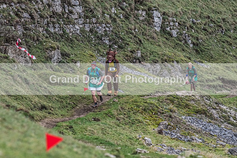 Litton-785 - Litton Christmas Cracker Fell Race (Limestone Series) Sunday 14th December 2025