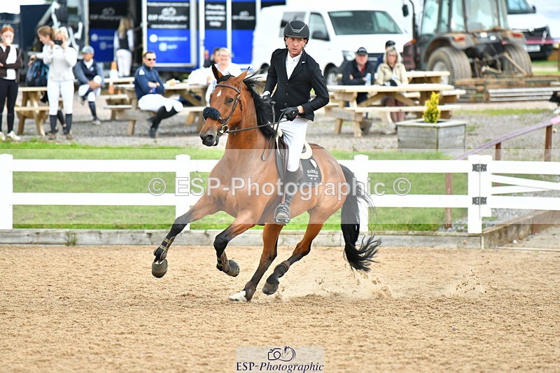 230721A-142854-06926 - Cls 22, 1 Star Gold 1.30m