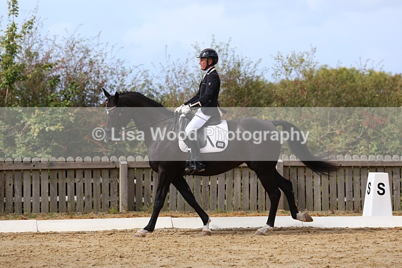 3E7A3870 - Class 8: Novice 6 Section A Championship