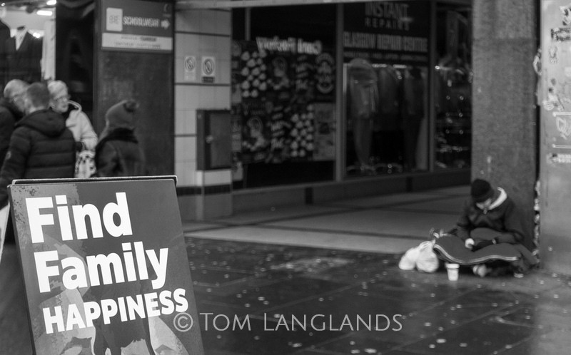 Find Family Happiness - Street Photography