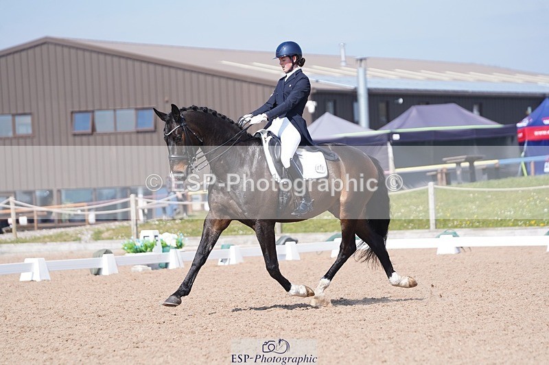 250404-125730-06022 - 015-Daisy.Hills-Midtgaards.Gijon