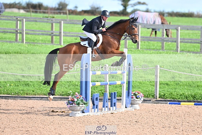 231015A-125328-08023 - Cls 30 Foxhunter & 1.20m Open