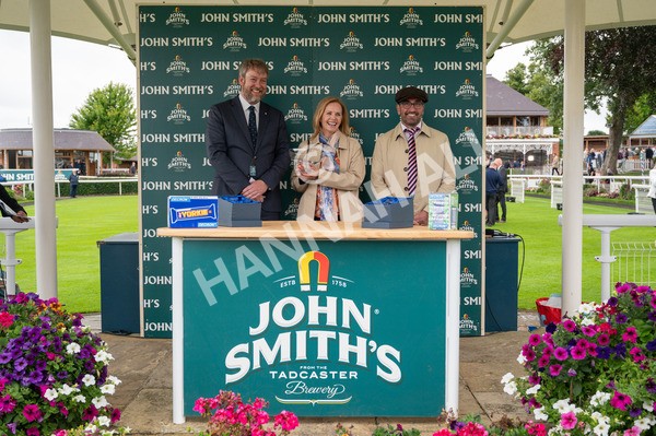 130724-Race 6-Zimmerman-9569 - Race 6 4.50pm John Smith's Stayers' Handicap