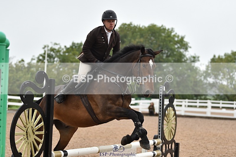 220829A-162848-00241 - 70cm Classes 3a 3b & 4