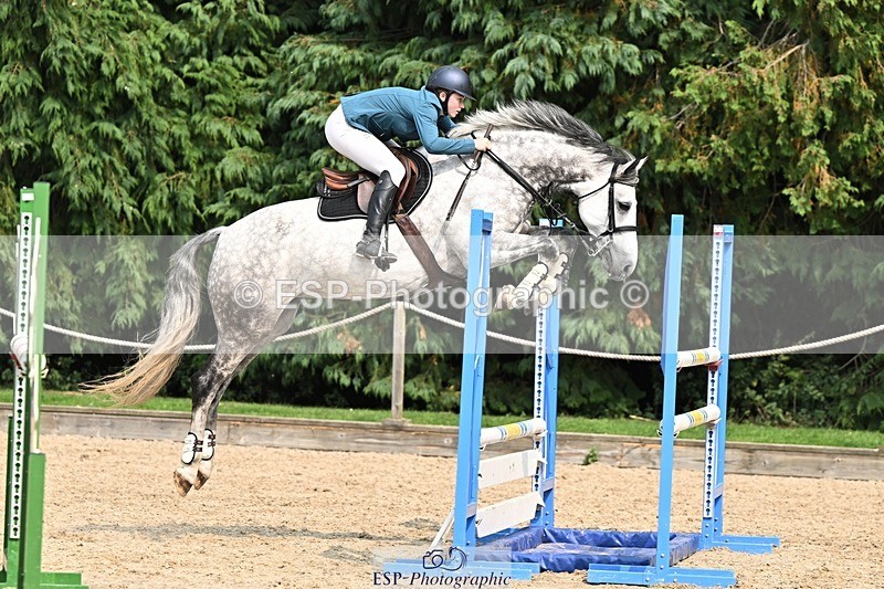 240818-151042-05111 - Cls 12A Snr Foxhunter & 1.20m Open