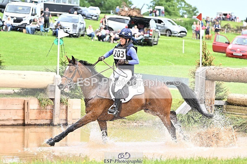 240525-144344-16047 - 203-OAKPORT_WEST_COAST_EXPRESS-Emma_Wilkes