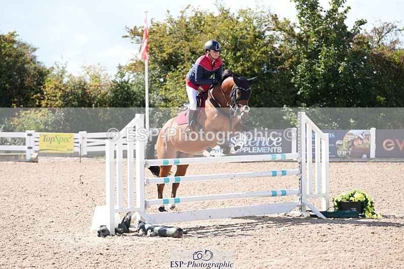 250912-140727-04874 - Cls 25 1.05m Amateur Quali