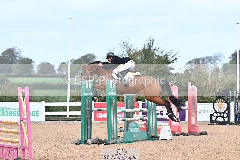 261014-111609-00181 - Cls 03 Snr Disco & 1.00m Open
