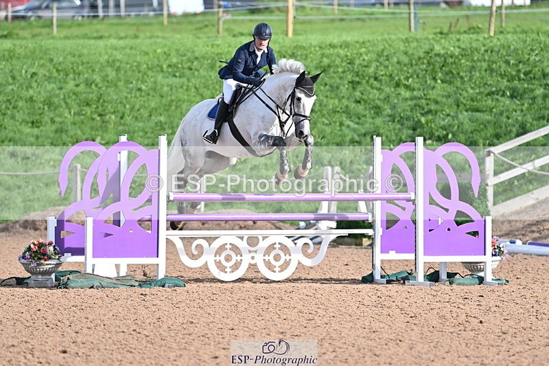 231014A-105009-04230 - Cls 18 Newcomers & 1.10m Open