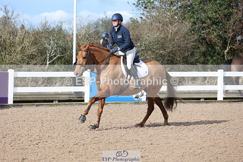 240223A-114255-00948 - Cls 4 Snr 1.05m Open