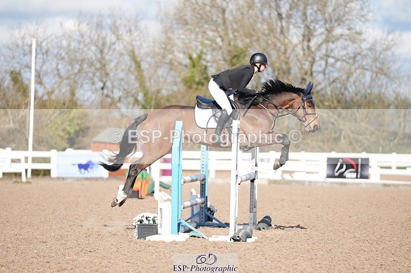 250316-101452-05826 - Cls 21 British Novice and 90cm