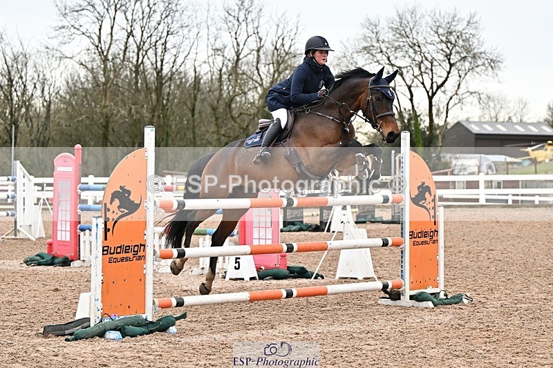 250129-132503-00436 - Cls 06 Foxhunter & 1.20m Open