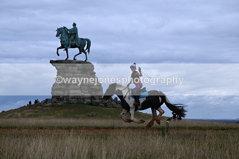 DSC_6560 - Time at Statue 12:45 to 13:15