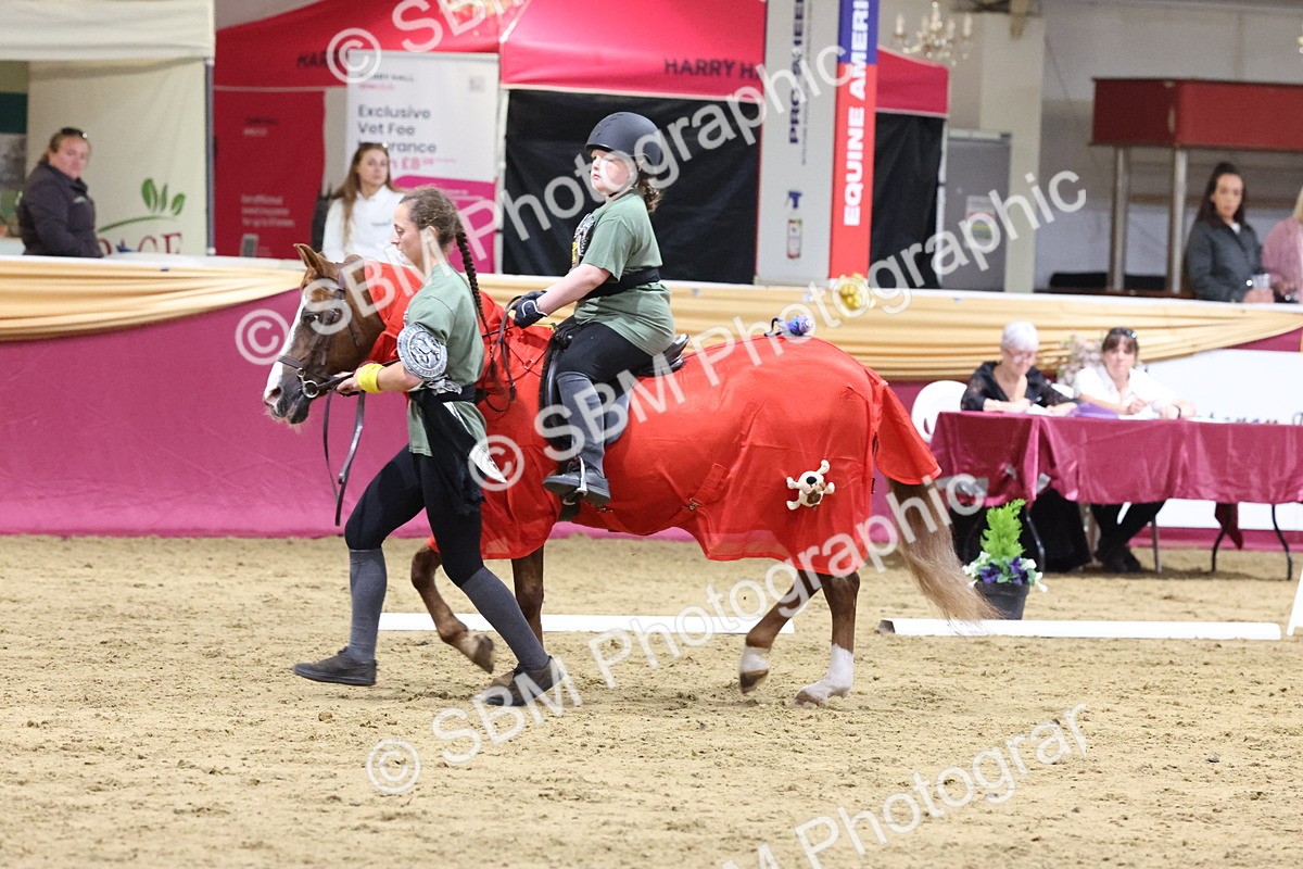 SBM_10040 - Class 52 Strictly Fancy Dress-Age