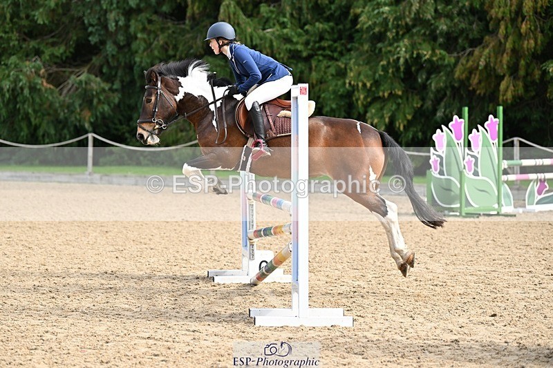 230930-115347-00426 - Cls 4 Pony Newcomers & 1m Open