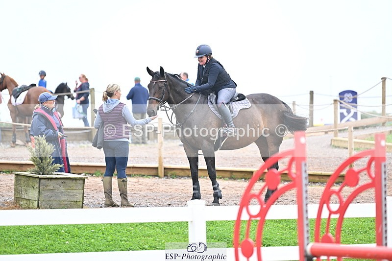 240907A-115240-01282 - Cls 8 1.05m Amateur Qualifier