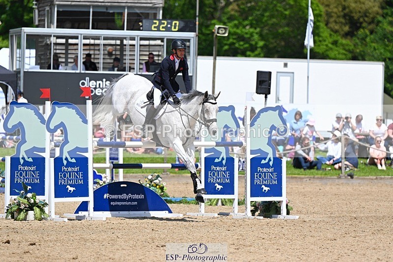 240525-132520-15352 - 421-ASK_FOR_MANCHIER-Tom_Jackson