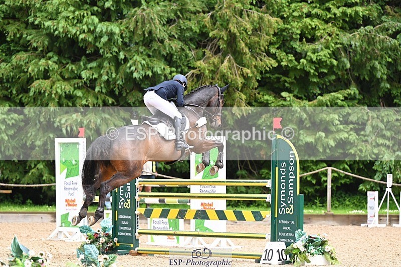 240526-141550-24505 - 220-BALLINAMURRA_FLARE_STAR-Mary_Mason