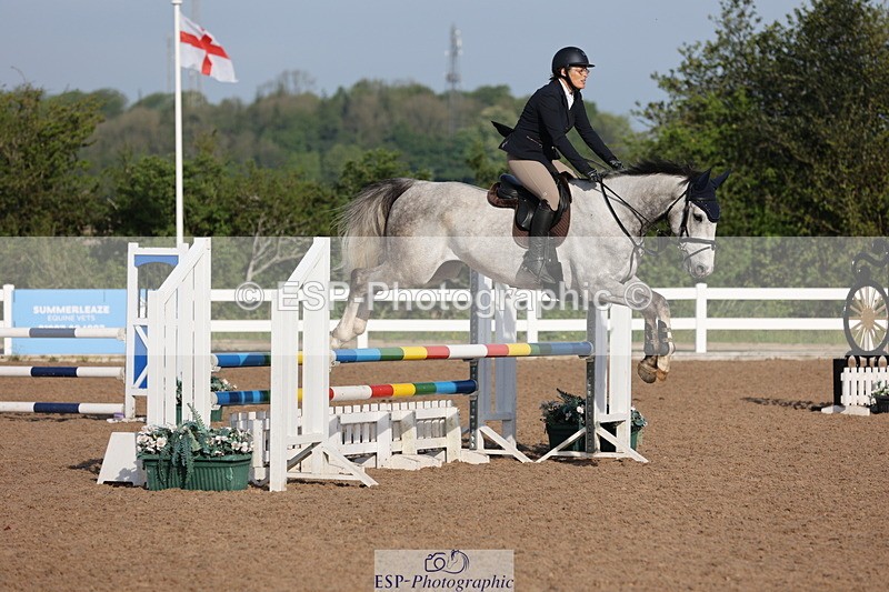 240510A-081724-04163 - Cls 13 British Novice and 90cm Open