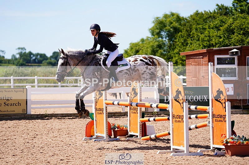 240629A-115430-05098 - Cls 18 Newcomers and 1m Open