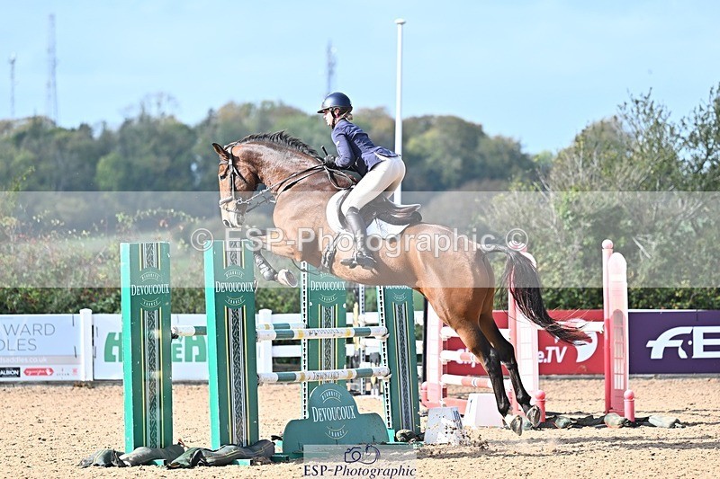 261014-131505-00602 - Cls  05 Snr Newcomers & 1.10m Open