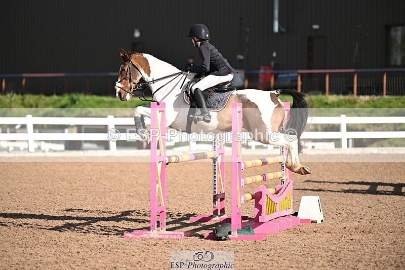 241026A-122501-00892 - SAT Cls 9 Pony Newcomers and 1m Open