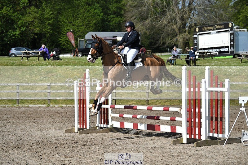 230512-103745-00560 - Cls 10 Snr 85cm Schooling