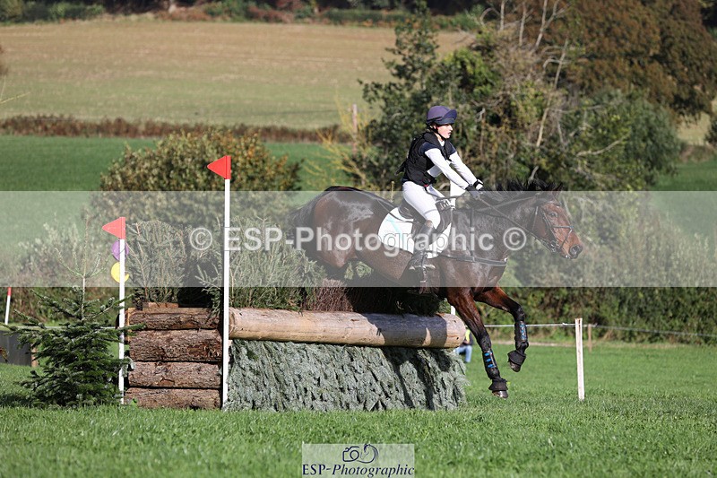 241025-112515-06482 - 018-Alice.Robinson-DERRYS.DIAMOND.CAVALIER