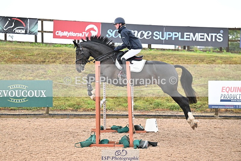 250827B-103215-00050 - Clear Round & Cls 1 Brit Nov 90cm