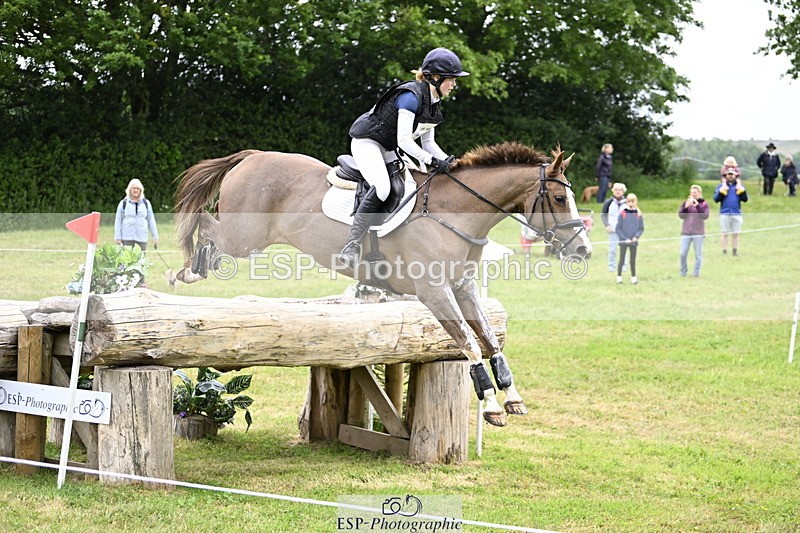 250524A-102454-08517 - A-057-Tabitha.Moore-BILLY.HOODOOS