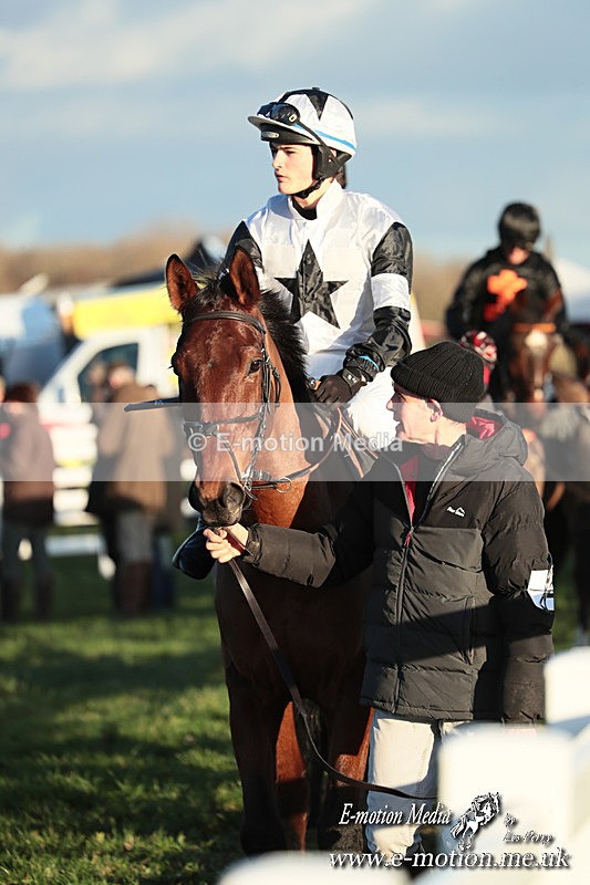 PtP 301125  0879 - Hursley Hambledon Point-to-Point Larkhill Racecourse 30/11/2025