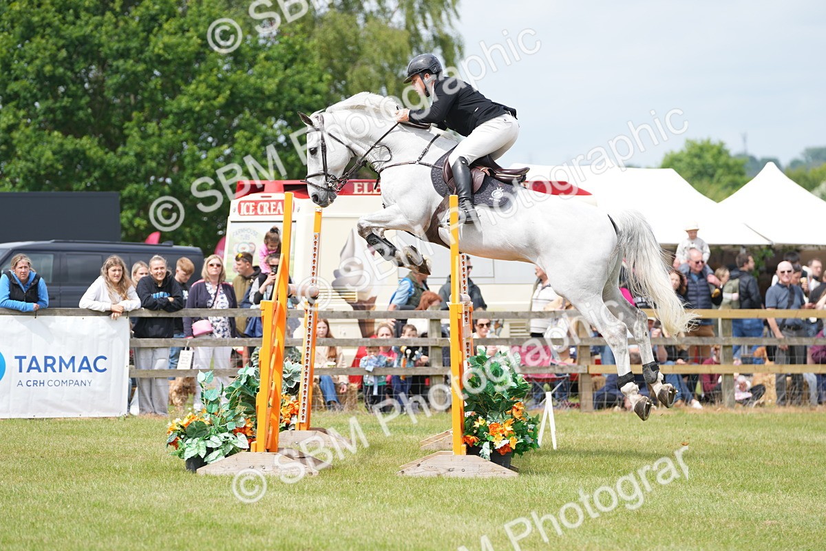 SBM_06519 - Class 202 - National 1.40m Open