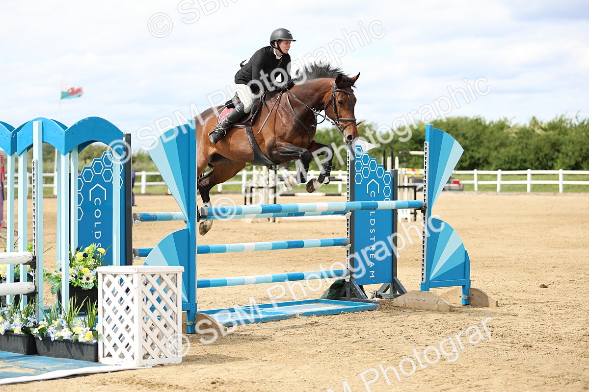 SBM_001181 - Class 5 - Senior Foxhunter - 1.20m