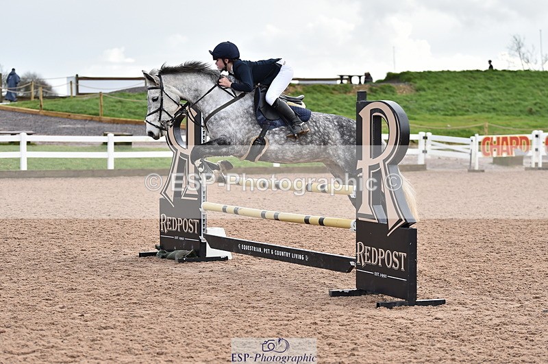 231203A-113942-00927 - Cls 4 Newcomers & 1m Open