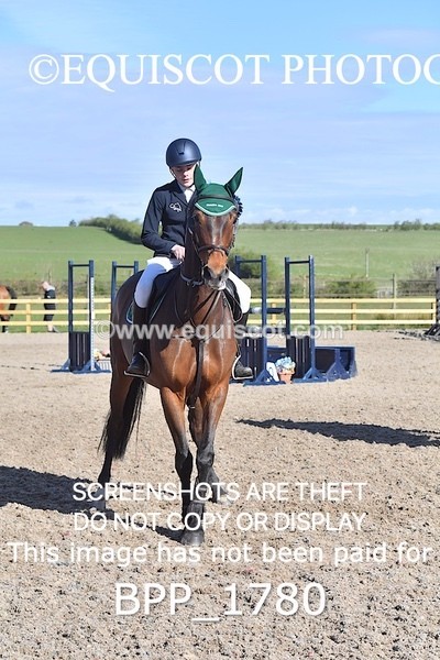 BPP_1780 - CLASS 18 SUN Senior Newcomers/ 1.10m Open