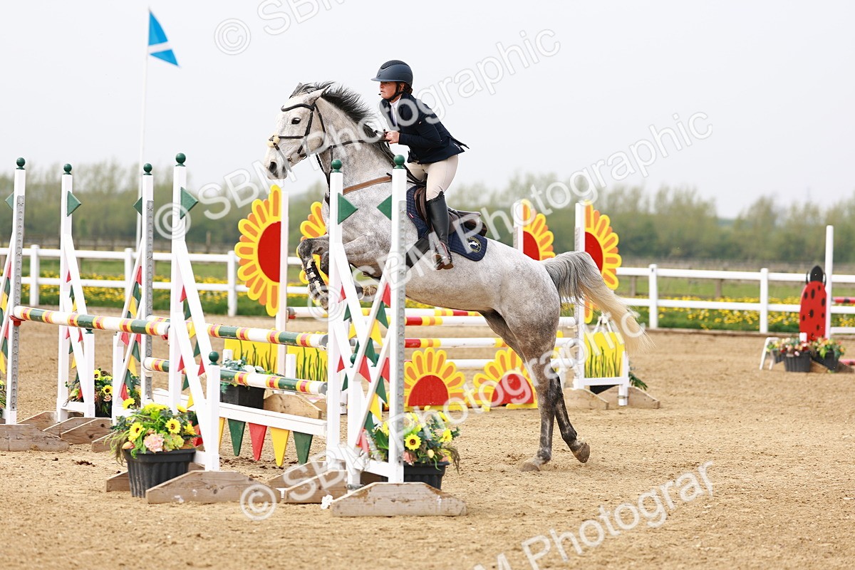  - Class 17 - Senior 1.05m