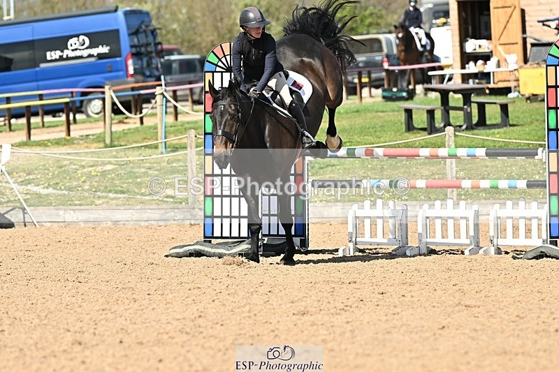 250416-151354-01646 - Cls 6 Foxhunter and 1.20m
