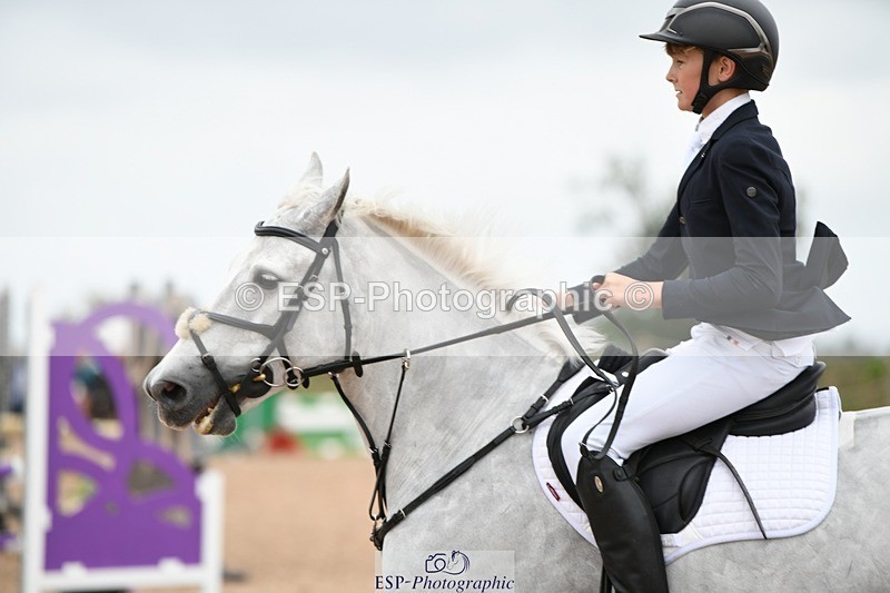 250807-111539-00549 - 90cm Round 1