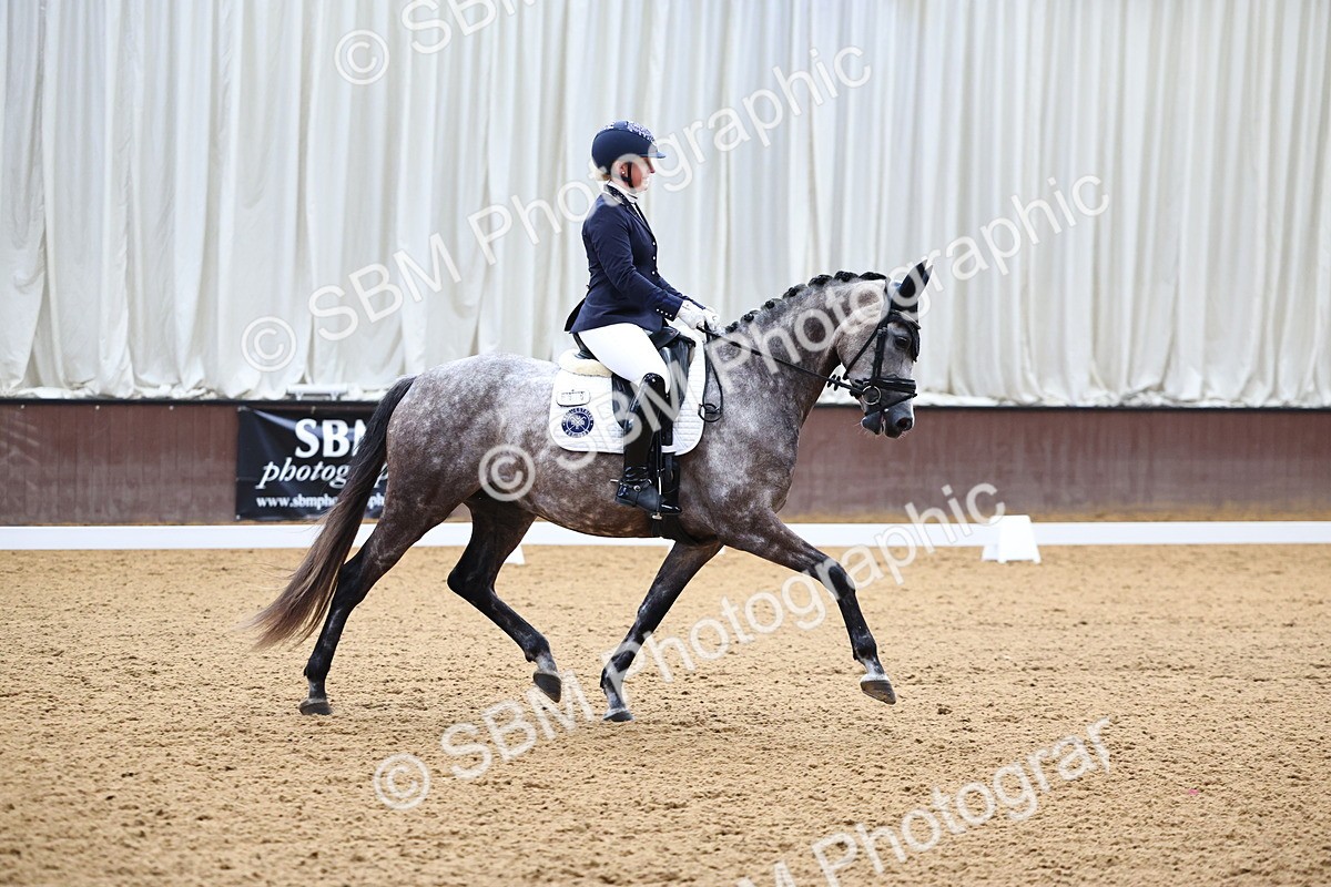 SBM_005647 - Class 5 - Novice 6 - 9.30-10.33