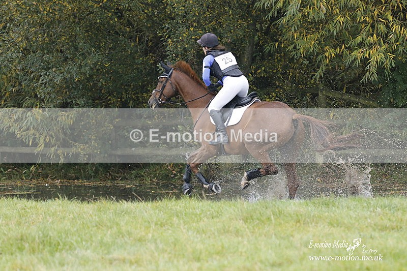WWHT 171021 0563 - Novice Restricted (0.80m)  17/10/21
