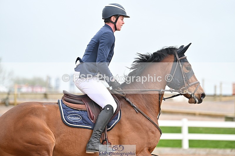 240406A-144231-03977 - Cls 15 Foxhunter