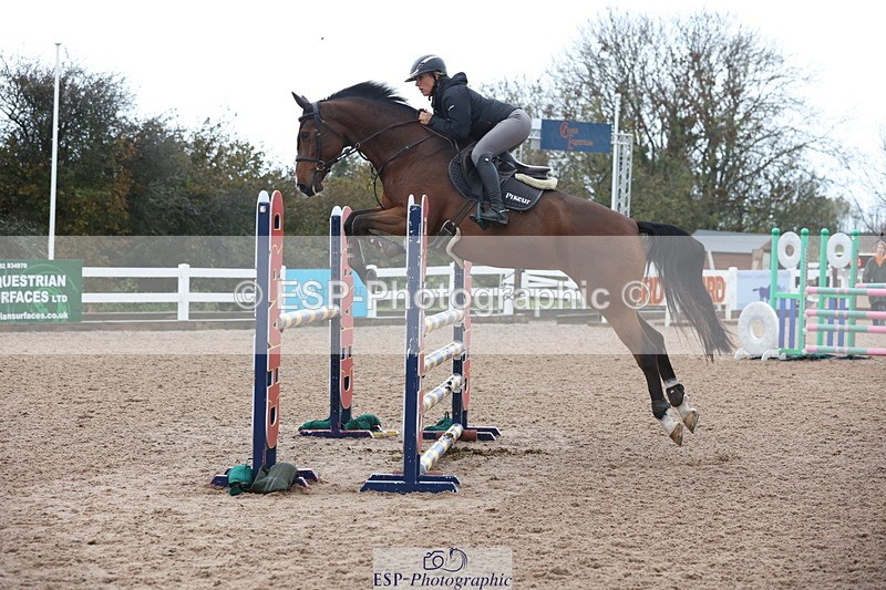 231112A-140731-04801 - Cls 20 Newcomers & 1.10m Open